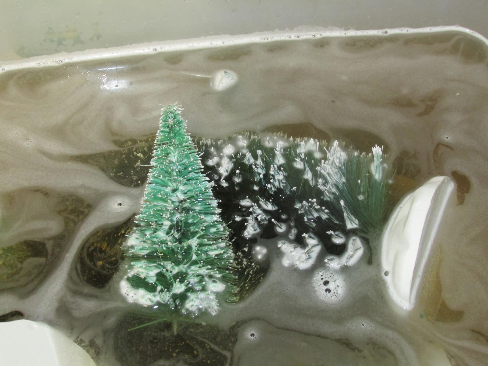 Simple Easy DIY Bottle Brush Trees